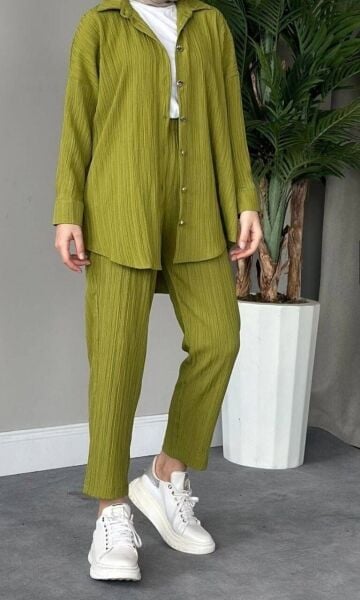 Önü Düğmeli Müslin Takım yağ yeşili - 1