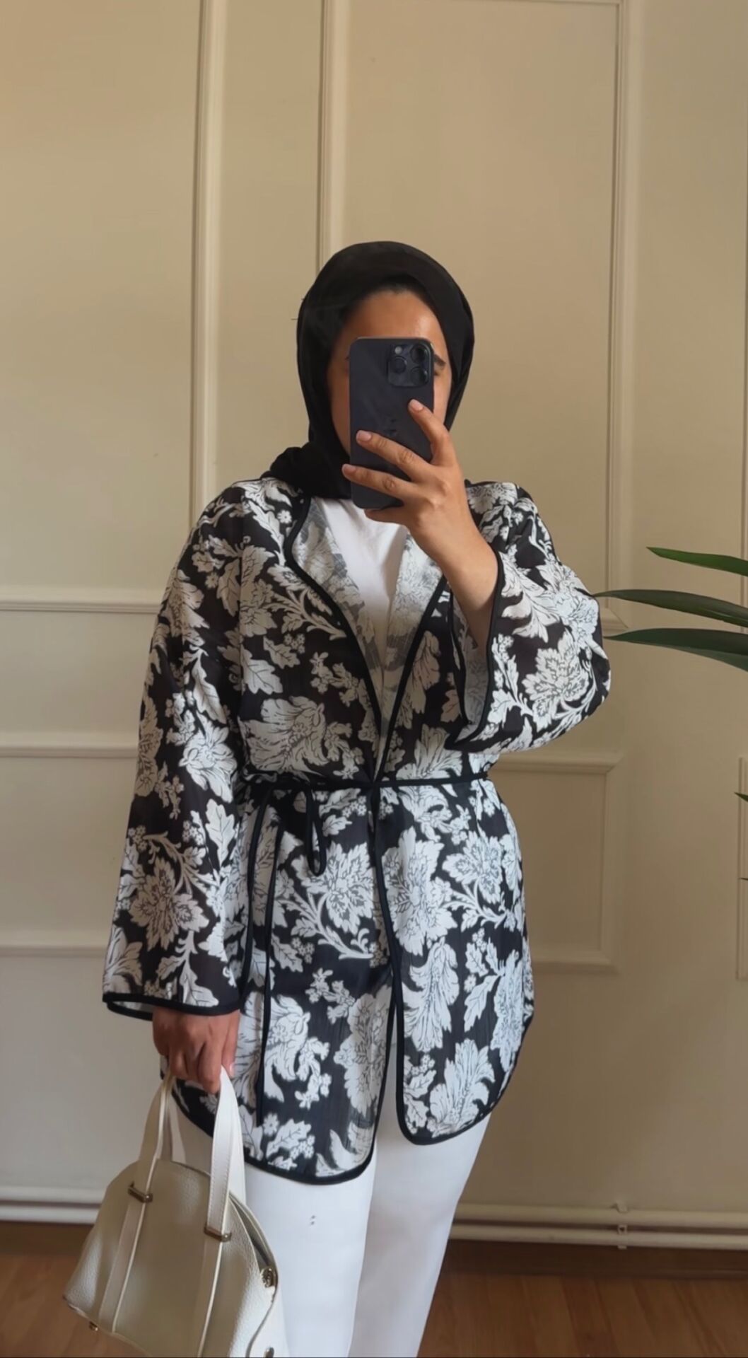 Çiçek Detaylı Keten Kimono 2 - siyah